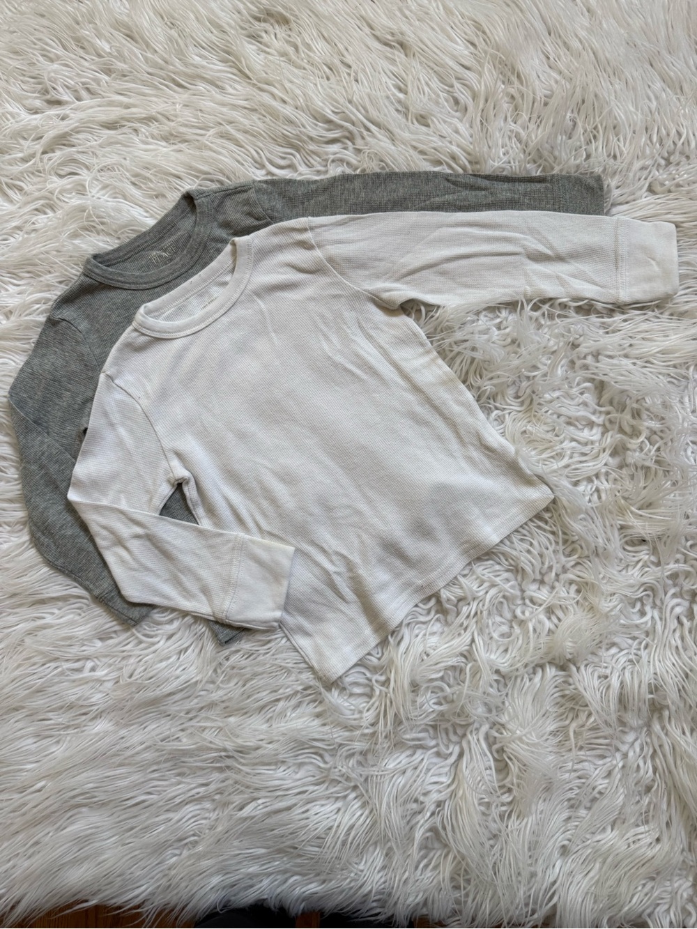 The Children's Place Long-Sleeve Waffle Thermal Tops in White and Gray